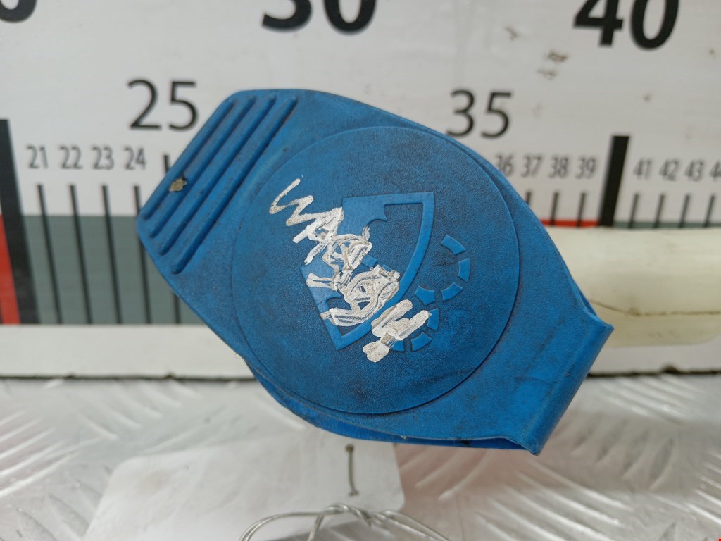 Бачок омывателя VOLKSWAGEN Touareg 2002-2010