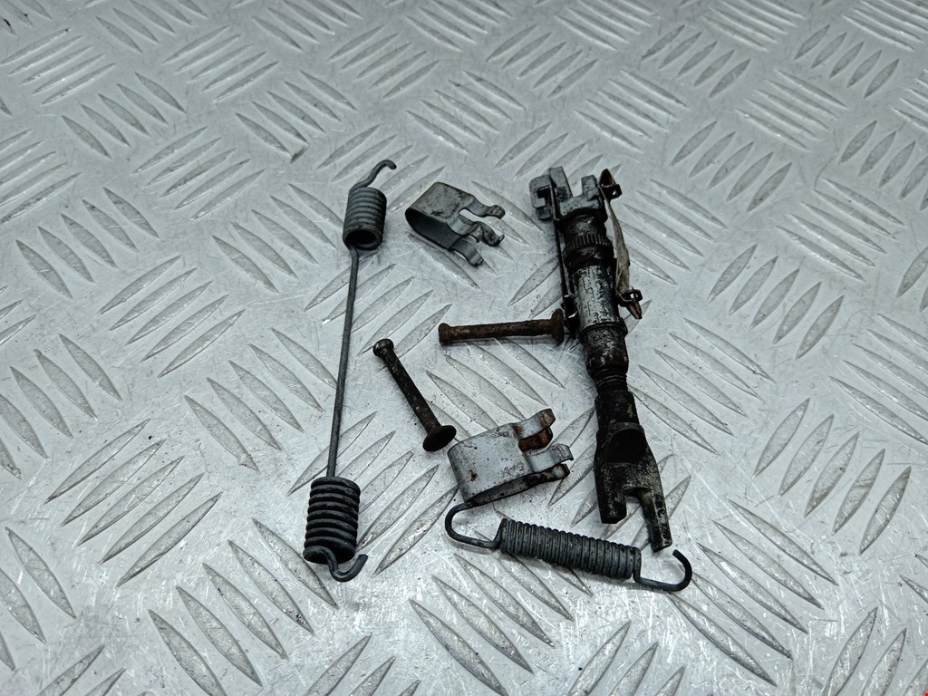 Механизм ручного тормоза (ручника) FORD Focus II 2005-2011