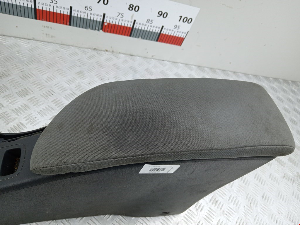 Подлокотник в салон RENAULT Laguna 2001-2007