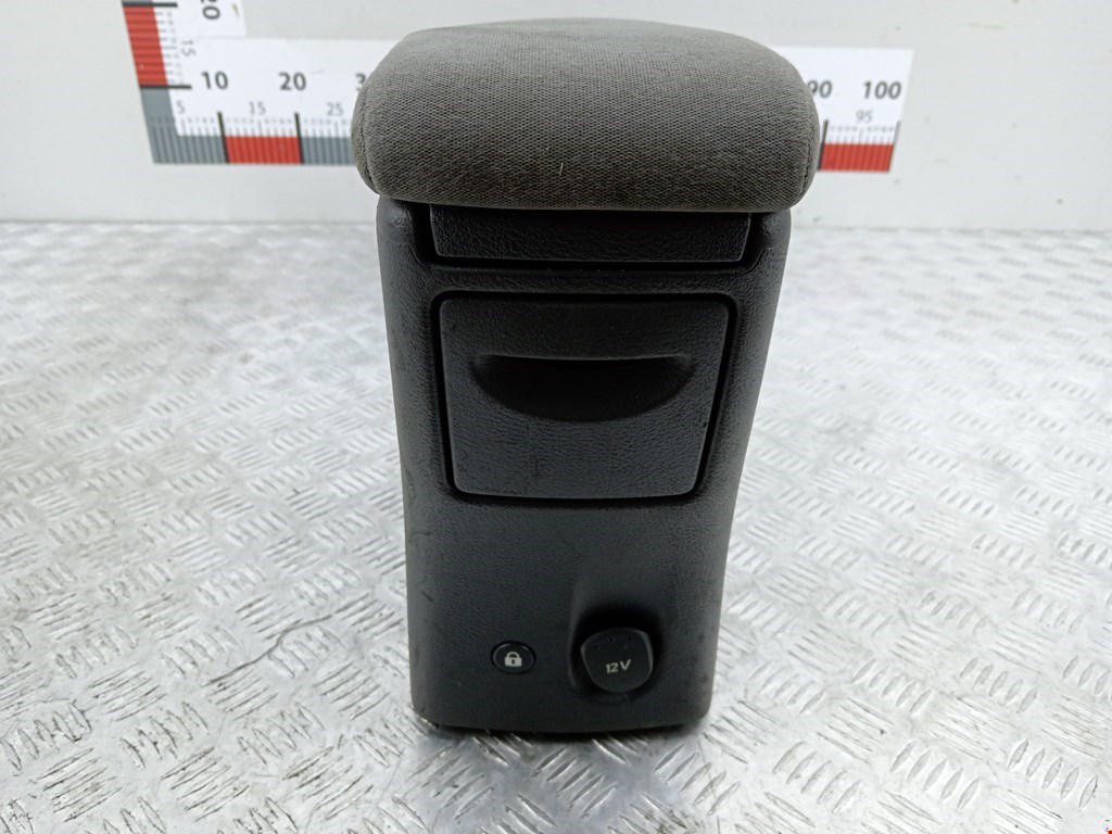 Подлокотник в салон RENAULT Laguna 2001-2007