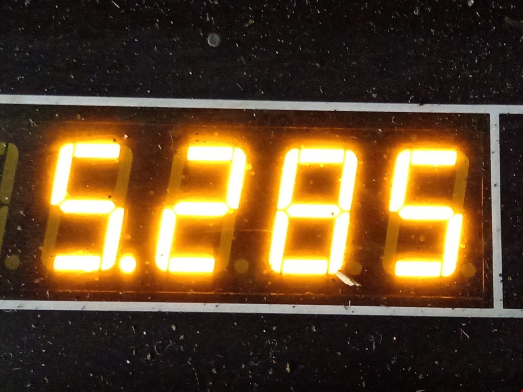 Полуось (привод, приводной вал) передняя левая VOLKSWAGEN Caddy III 2004-2015