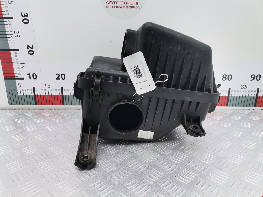 Корпус воздушного фильтра KIA Sorento 2002-2009