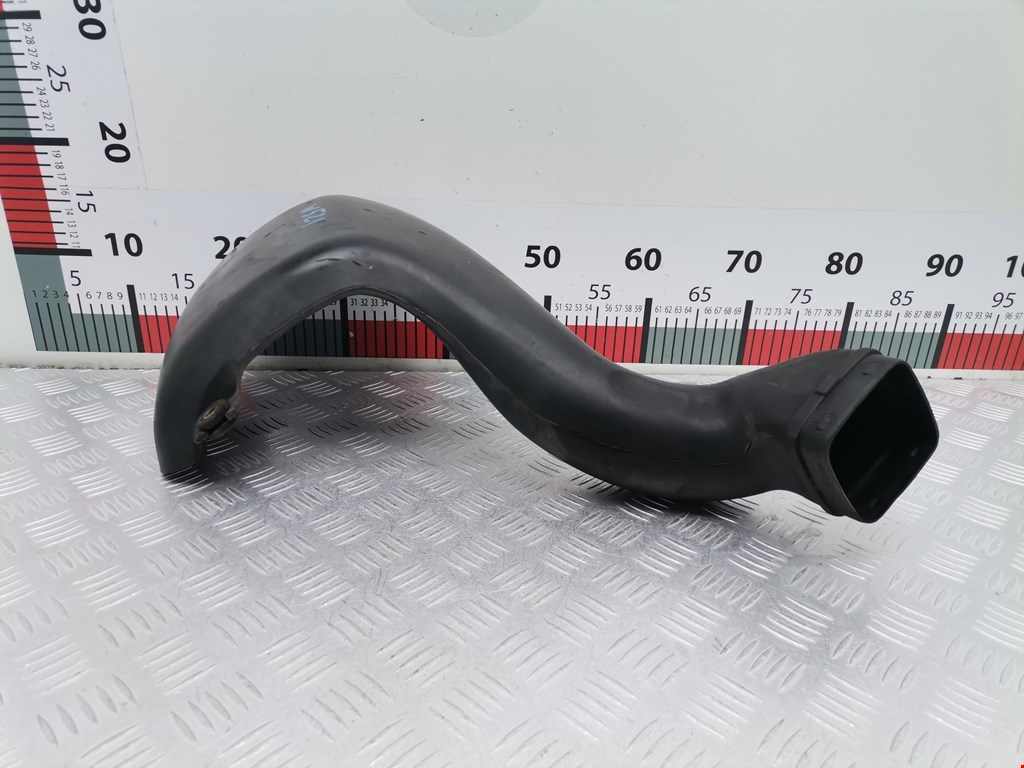 Патрубок воздушного фильтра VOLVO XC90 2002-2014