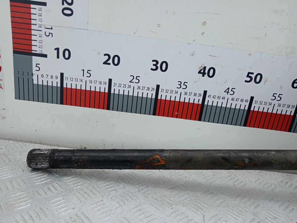 Полуось (привод, приводной вал) задняя правая KIA Sorento 2002-2009