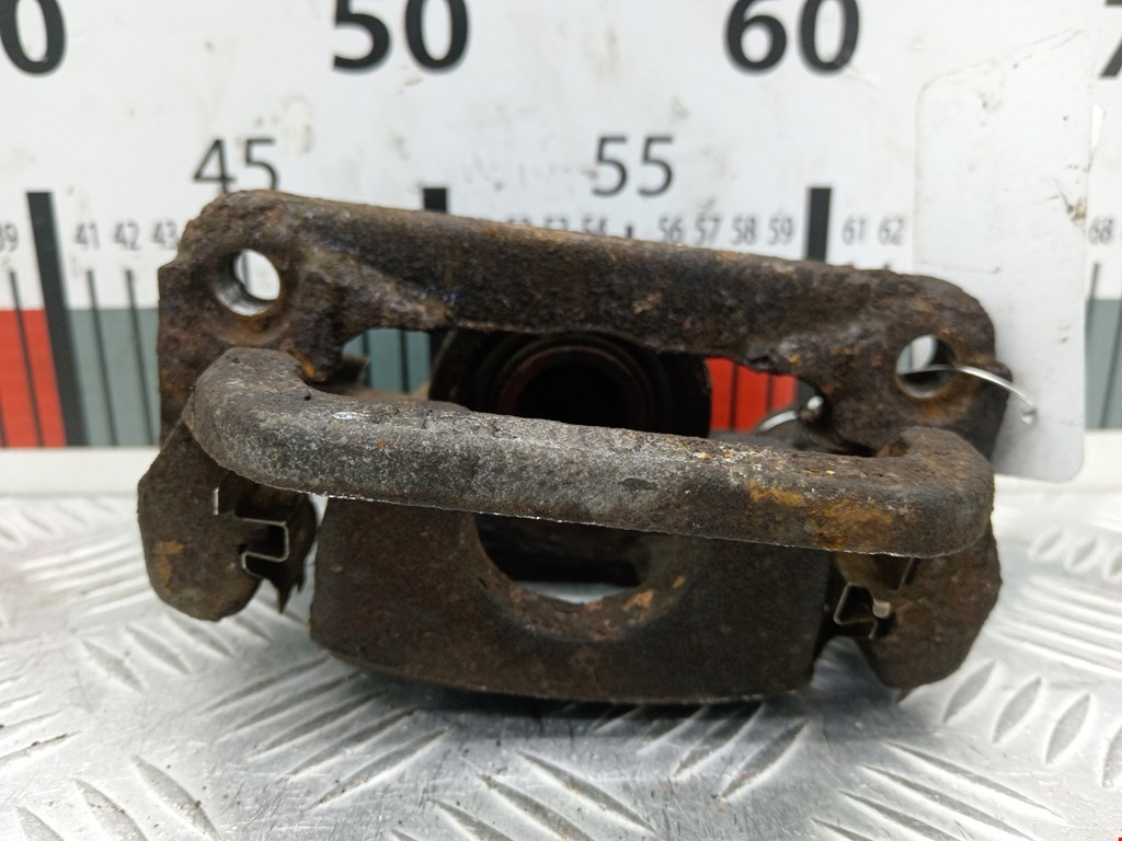 Суппорт задний правый NISSAN Qashqai J10 2006-2013