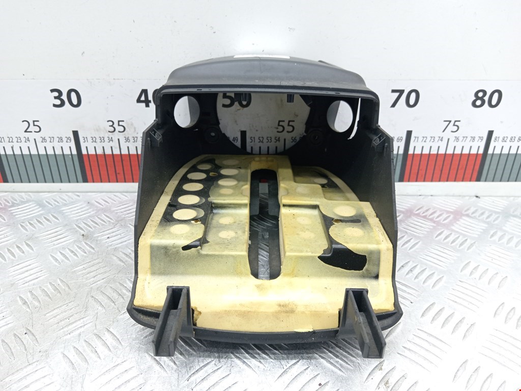 Кожух рулевой колонки VOLKSWAGEN Touareg 2002-2010