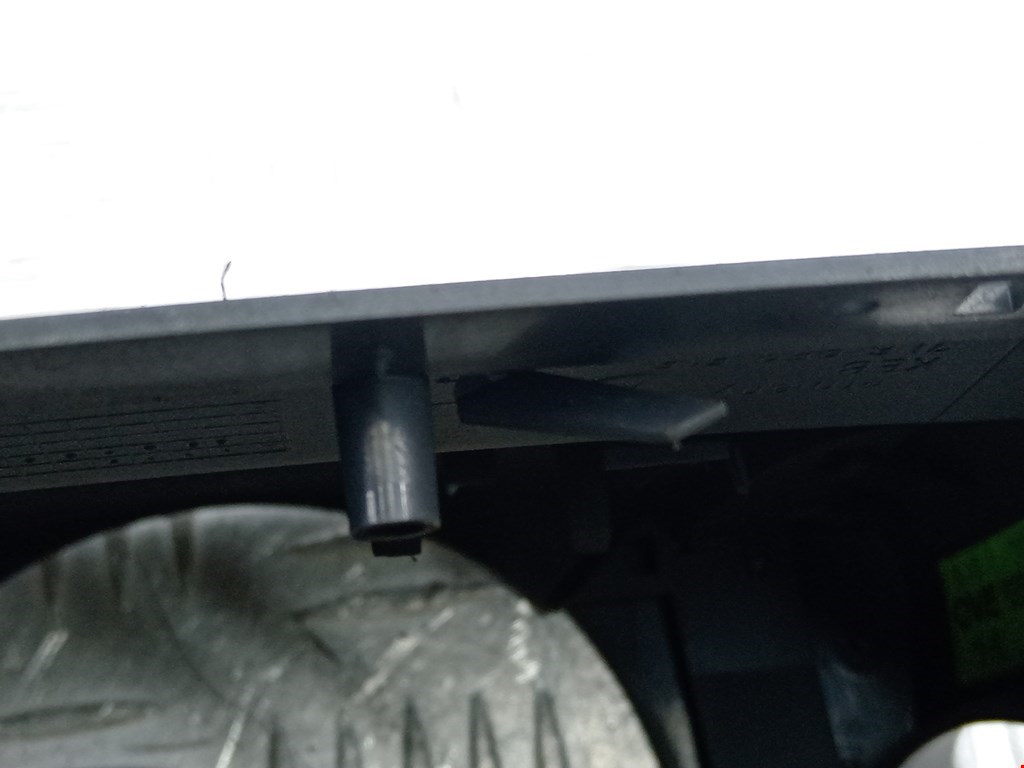 Кожух рулевой колонки VOLKSWAGEN Touareg 2002-2010