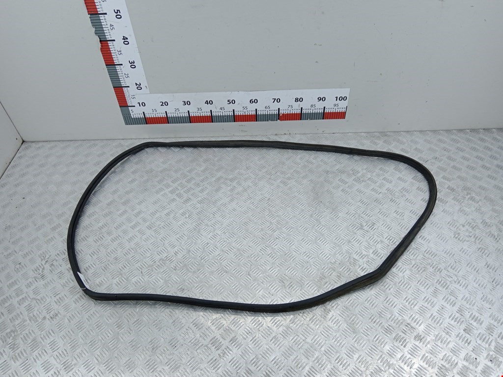 Уплотнитель (наружный) OPEL Omega B 1994-2004