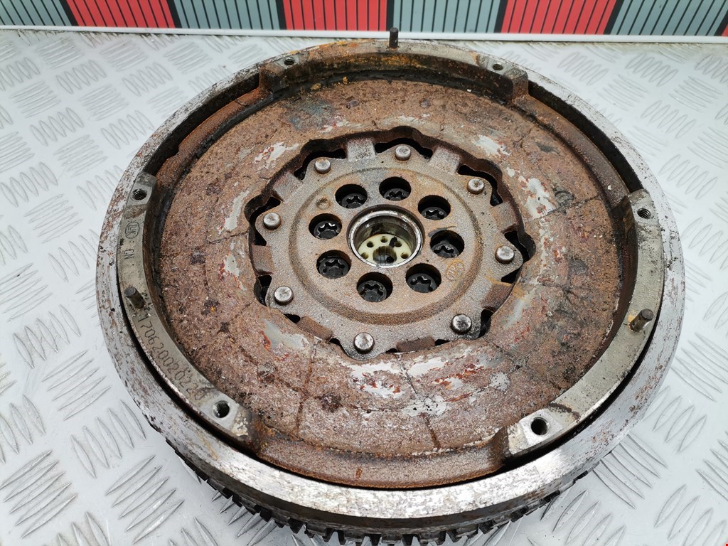 Маховик (демпфер сцепления) HYUNDAI Terracan 2001-2006