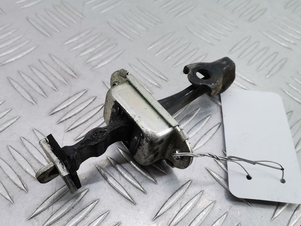 Ограничитель открывания двери NISSAN Pathfinder R51M 2004-2014