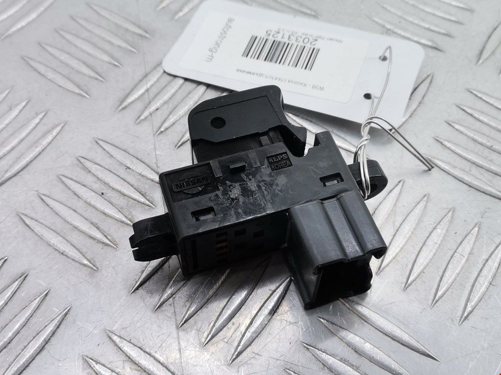 Кнопка стеклоподъемника NISSAN Pathfinder R51M 2004-2014