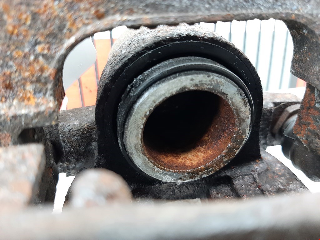 Суппорт передний левый SMART Fortwo/City W453 2014-н.в.