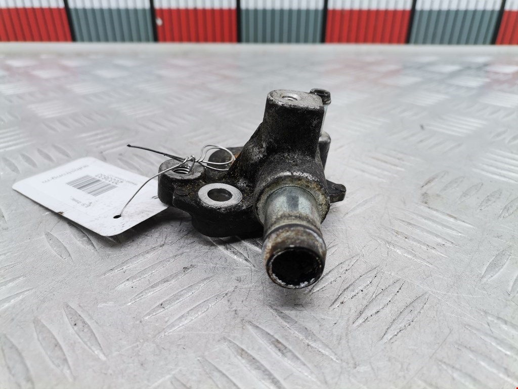 Тройник системы охлаждения MITSUBISHI Outlander GF0W 2012-н.в.