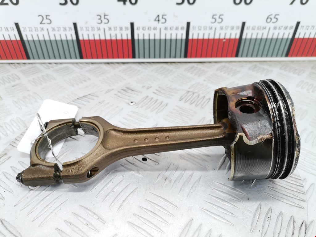 Поршень с шатуном BMW 1er E81\E87 2004-2011