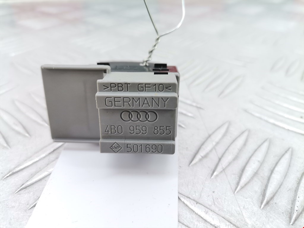 Кнопка стеклоподъемника AUDI A3 8L 1996-2003