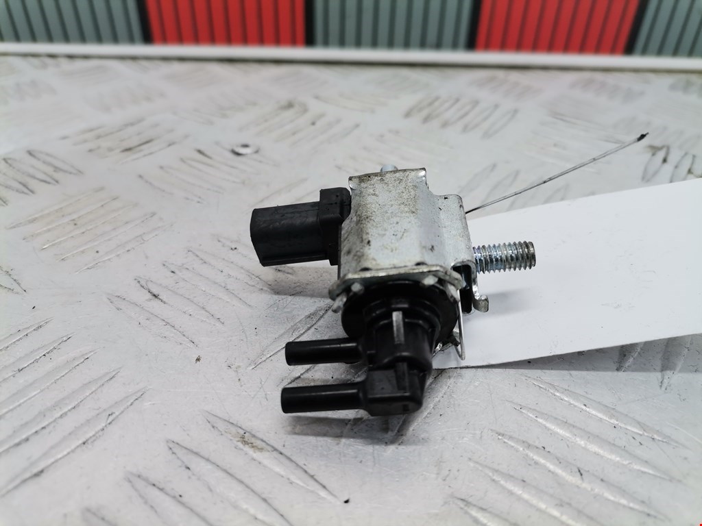 Клапан воздушного фильтра Ford C-MAX 1 (2003-2010)