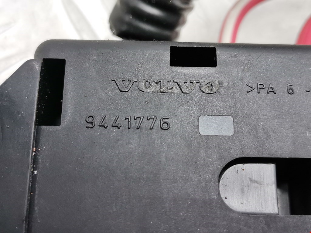 Датчик уровня в бачок омывателя VOLVO XC90 2002-2014