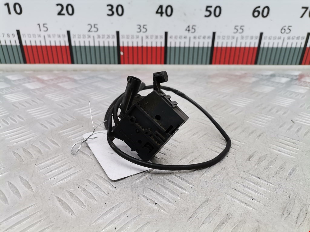 Выключатель концевой (концевик) VOLKSWAGEN Crafter 2006-2016