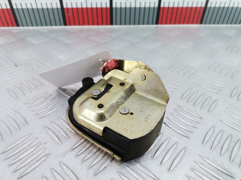 Замок двери сдвижной CHRYSLER Voyager III GS 1995-2000