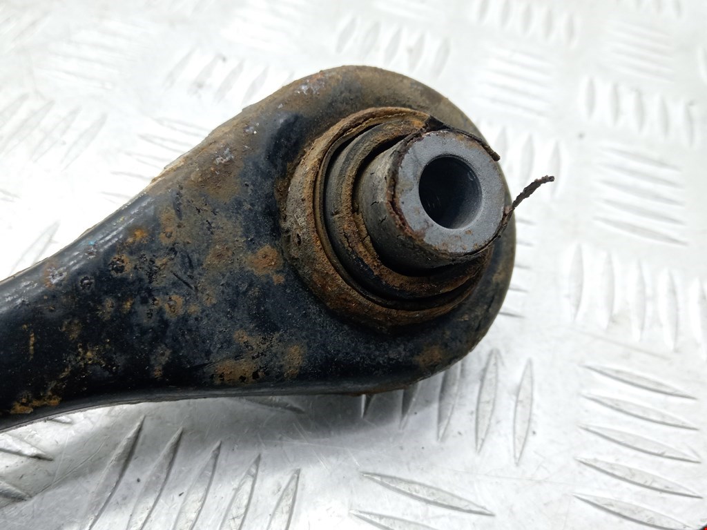 Рычаг задний правый VOLKSWAGEN Golf VI 2009-2012