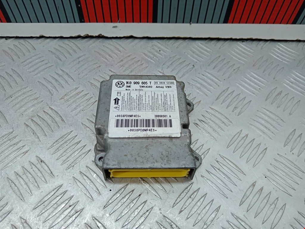 Блок управления AIR BAG VOLKSWAGEN Golf V 2003-2009