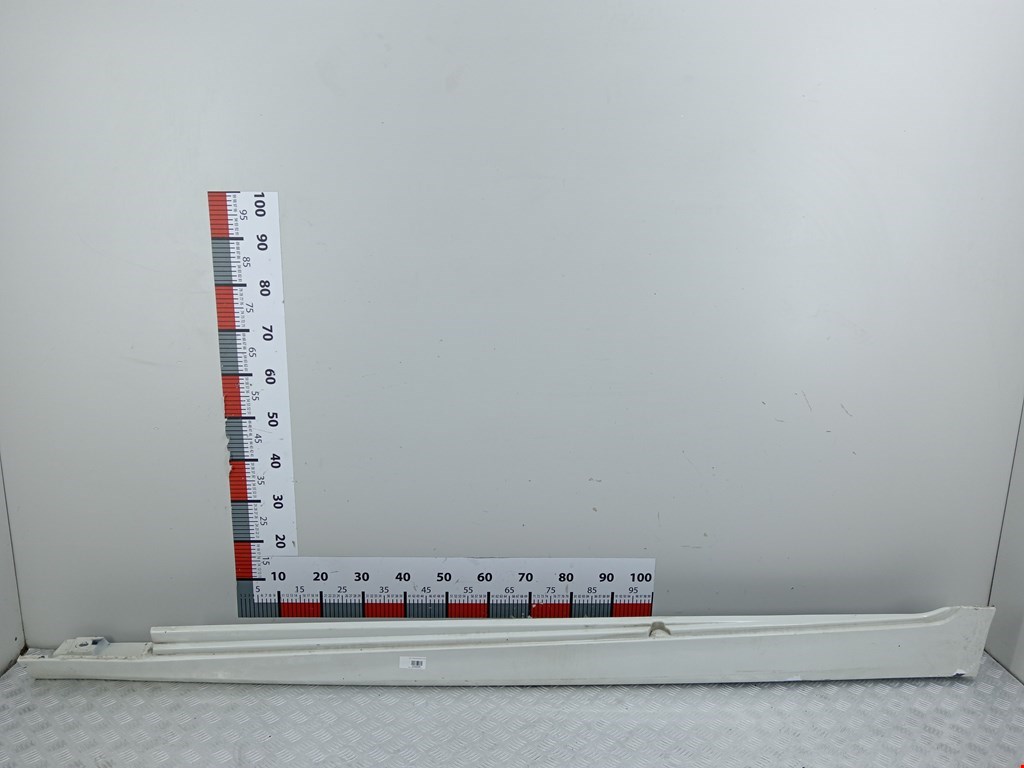 Накладка декоративная на порог левая BMW 5-Series (F07/F10/F11/F18) (2009-2017)