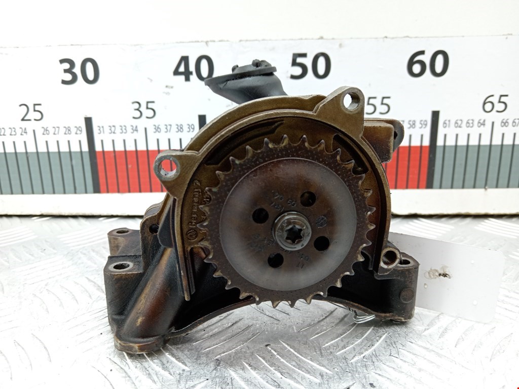 Насос масляный VOLKSWAGEN Touran 2003-2010