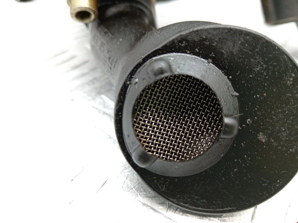 Насос масляный VOLKSWAGEN Touran 2003-2010