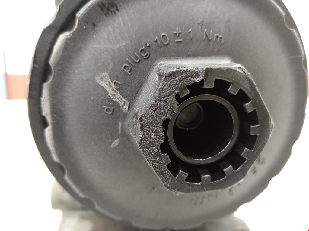 Корпус масляного фильтра FORD Transit 2000-2006