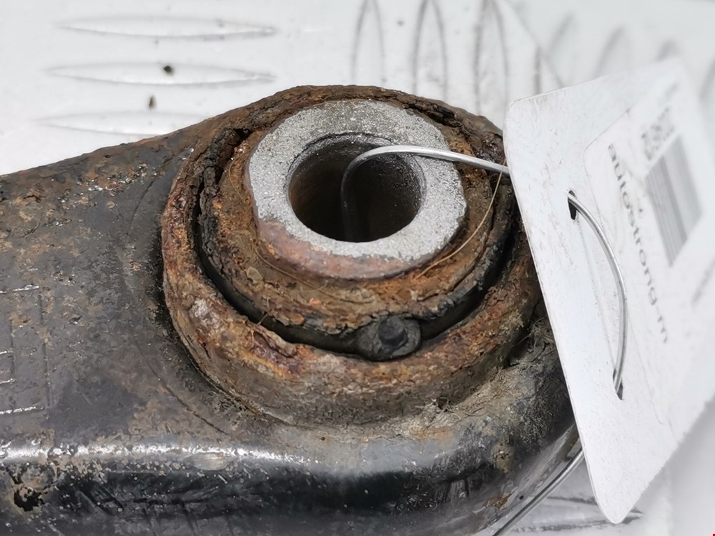 Рычаг задний правый VOLVO V60 2010-2018