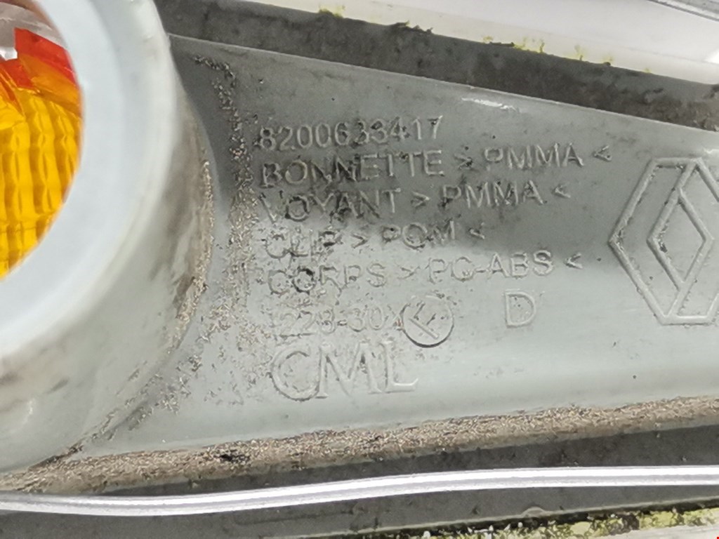 Повторитель на крыло RENAULT Scenic II 2003-2010