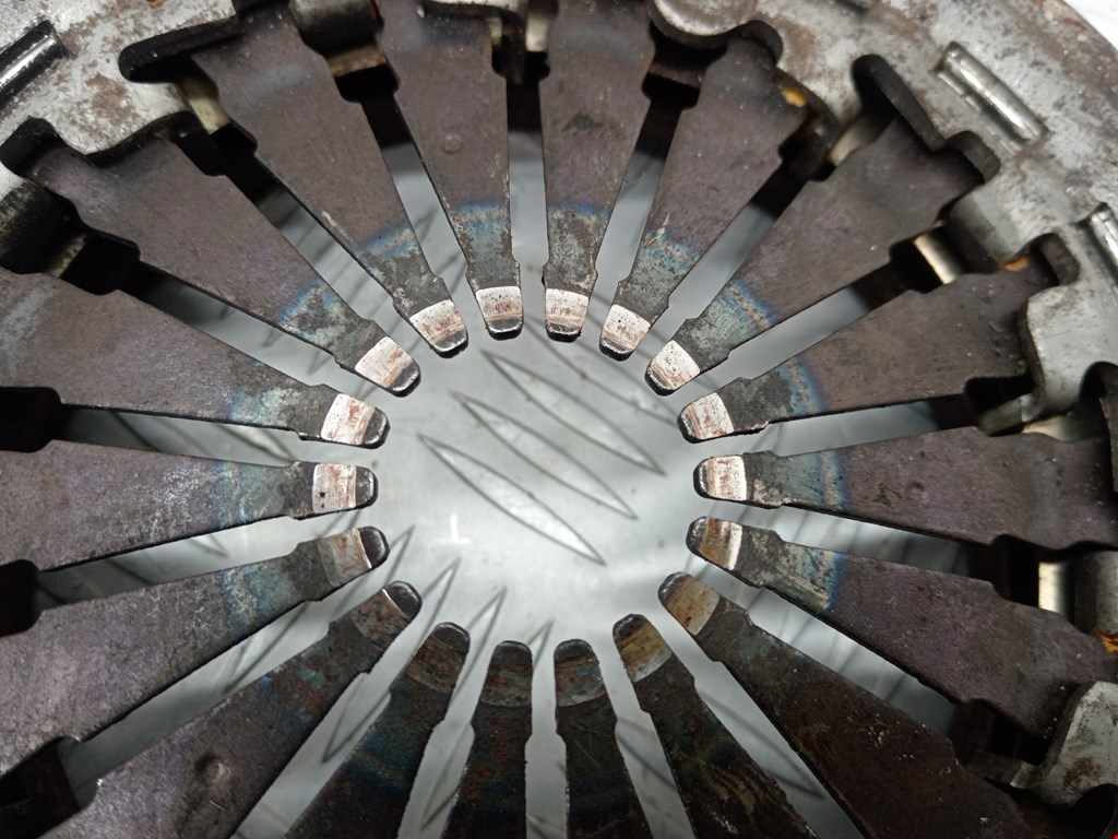 Маховик (демпфер сцепления) PEUGEOT 207 2006-2015