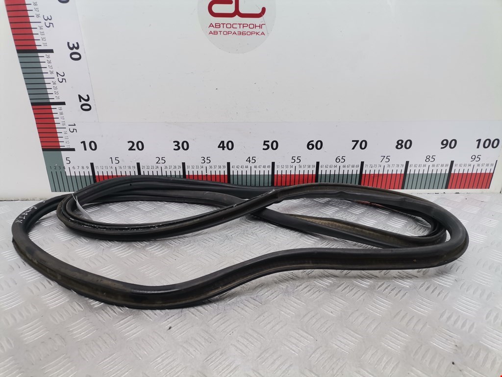 Уплотнитель (наружный) AUDI A4 B5 1995-2001