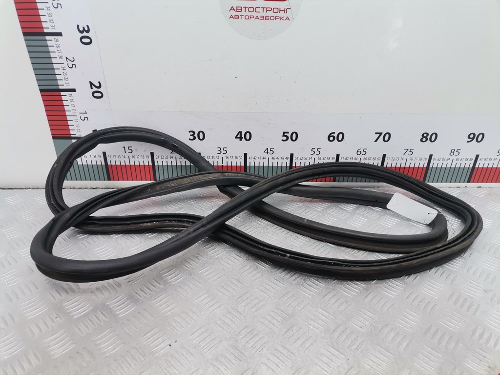 Уплотнитель (наружный) AUDI A4 B5 1995-2001