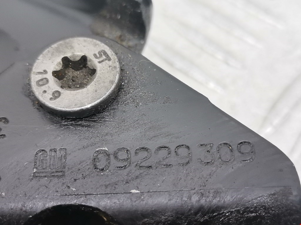 Ролик двери сдвижной (левый/правый средний верхний/нижний) OPEL Combo C 2001-2011