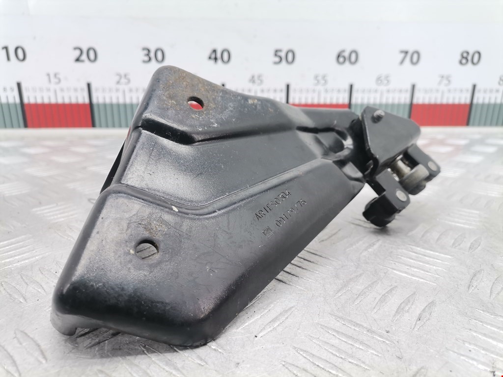 Ролик двери сдвижной (левый/правый средний верхний/нижний) OPEL Combo C 2001-2011