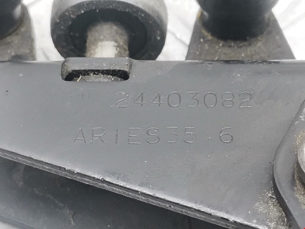 Ролик двери сдвижной (левый/правый средний верхний/нижний) OPEL Combo C 2001-2011