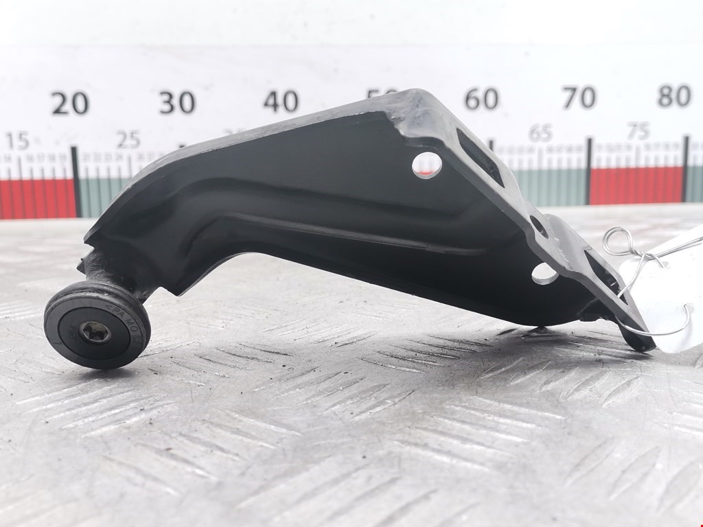 Ролик двери сдвижной (левый/правый средний верхний/нижний) OPEL Combo C 2001-2011