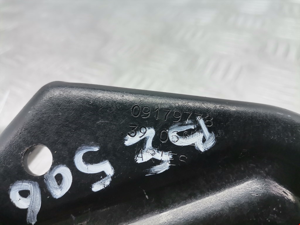 Ролик двери сдвижной (левый/правый средний верхний/нижний) OPEL Combo C 2001-2011