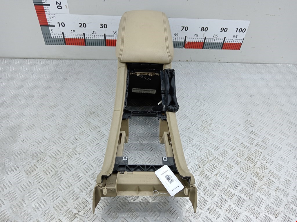 Подлокотник в салон PEUGEOT 607 2000-2010