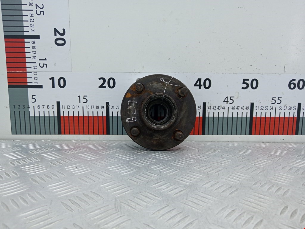 Ступица (кулак цапфа) задняя левая Ford Focus 1 (1998-2005)