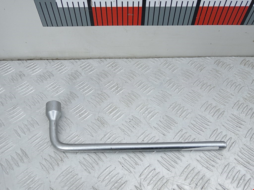 Ключ балонный MERCEDES-BENZ E-Class W211, S211 2002-2009