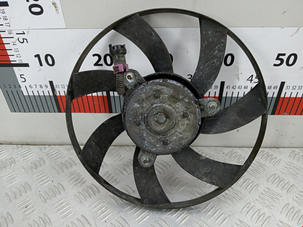 Вентилятор радиатора основного SEAT Cordoba 1993-2002