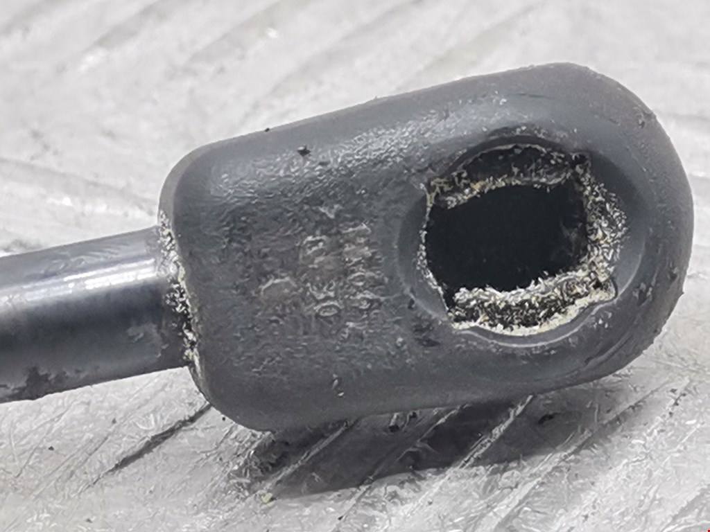 Амортизатор крышки (двери) багажника FIAT Punto II (188) 1999-2007