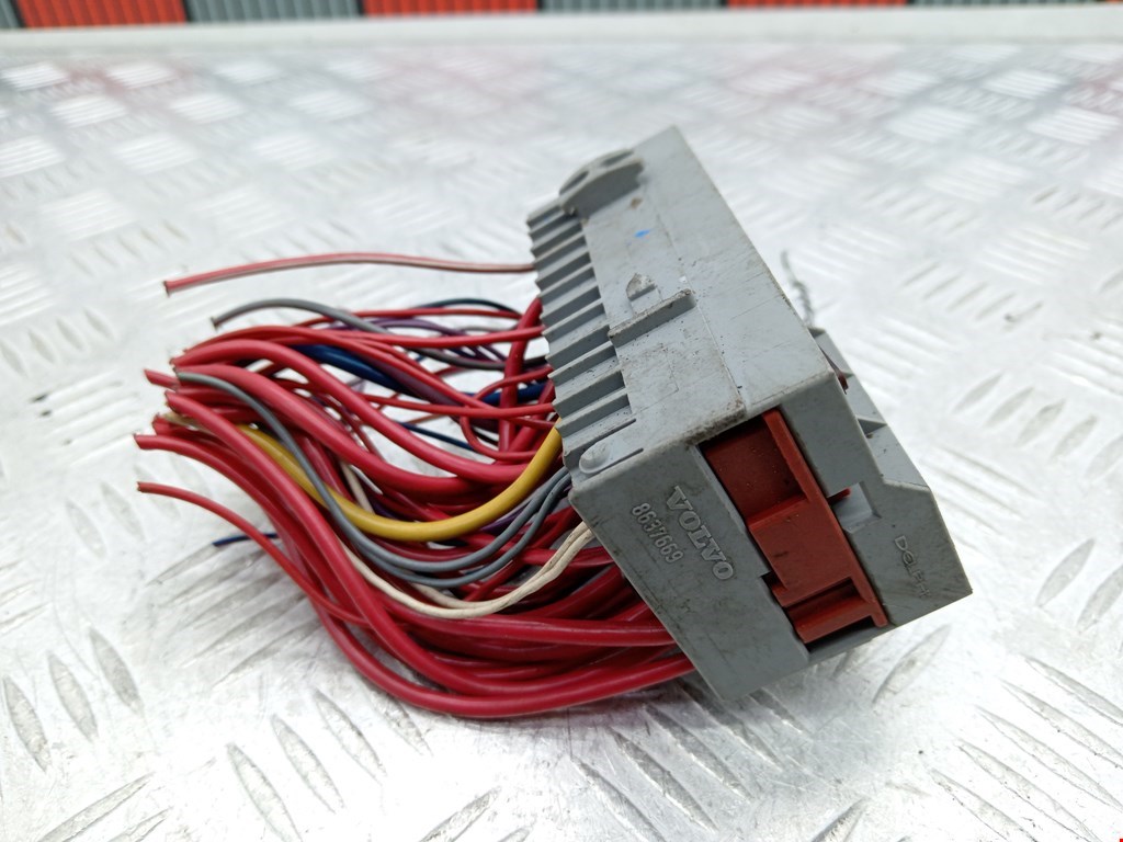 Датчик уровня в бачок омывателя VOLVO XC90 2002-2014