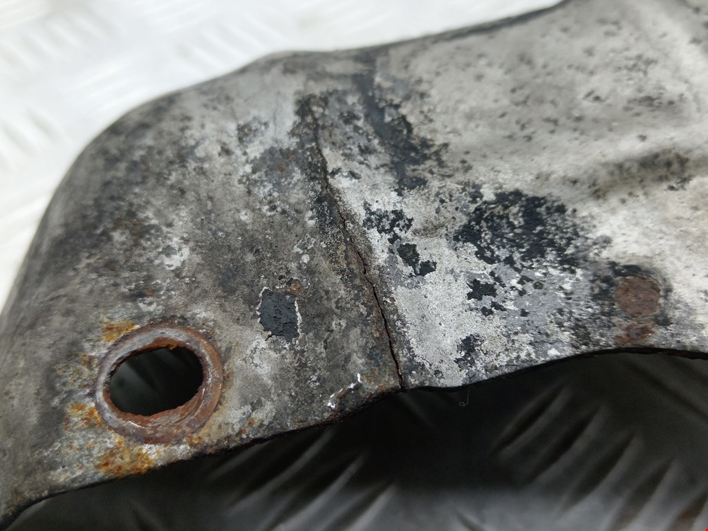 Экран тепловой NISSAN X-Trail T30 2000-2007