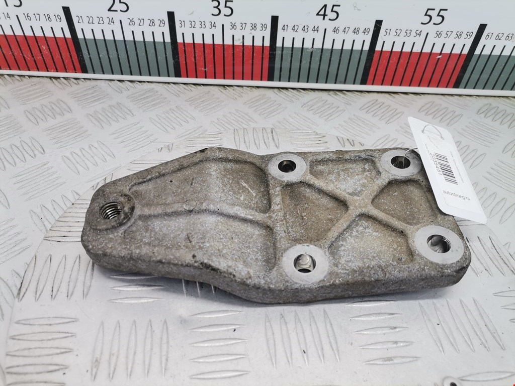 Кронштейн редуктора TOYOTA RAV 4 XA30 2006-2012