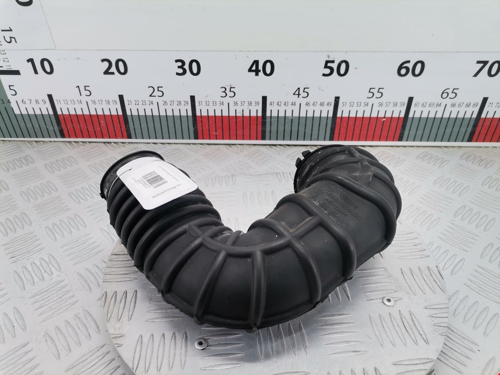 Патрубок воздушного фильтра FORD Fiesta 2001-2008