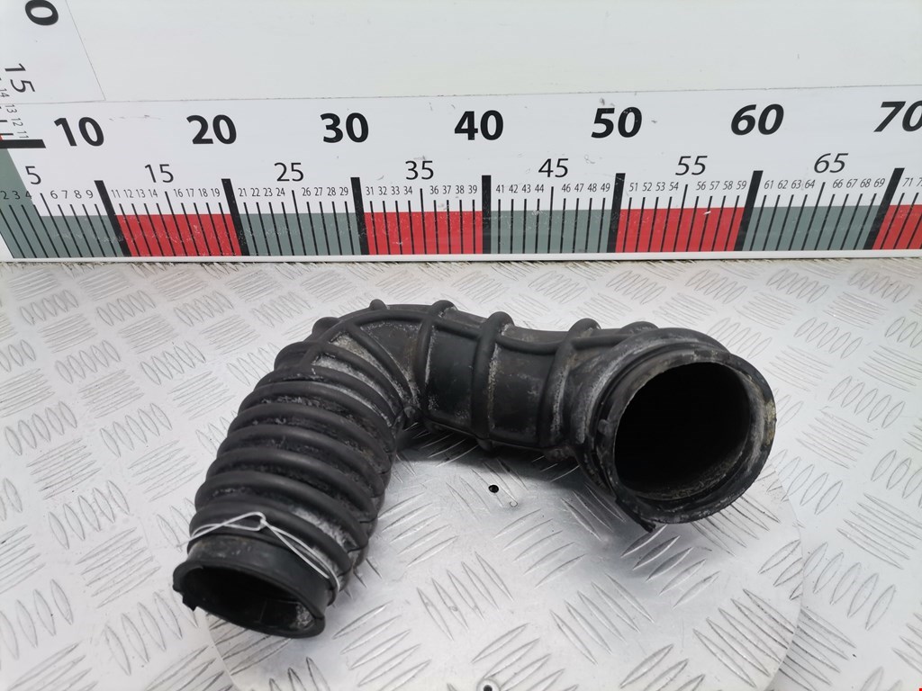 Патрубок воздушного фильтра FORD Fiesta 2001-2008