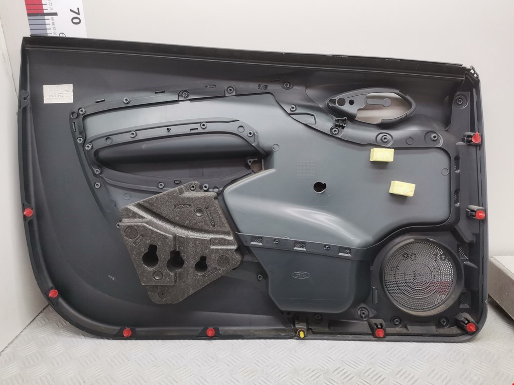 Обшивка двери передняя правая FORD KA 2009-2016